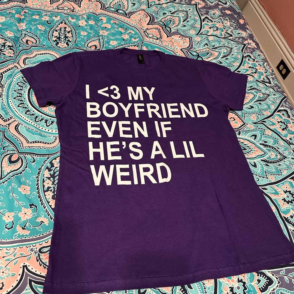 Gildan Purple Graphic Women’s T-Shirt NWT